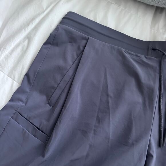 Athleta Venture Bermuda Shorts - Tempest Violet -UPF 50+ - Picture 3 of 8